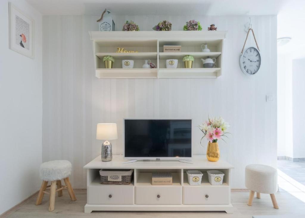 Apartment Tomislav Вир Екстер'єр фото