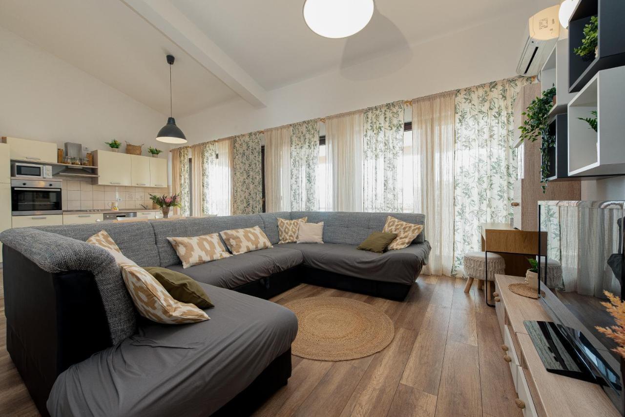 Apartment Tomislav Вир Екстер'єр фото